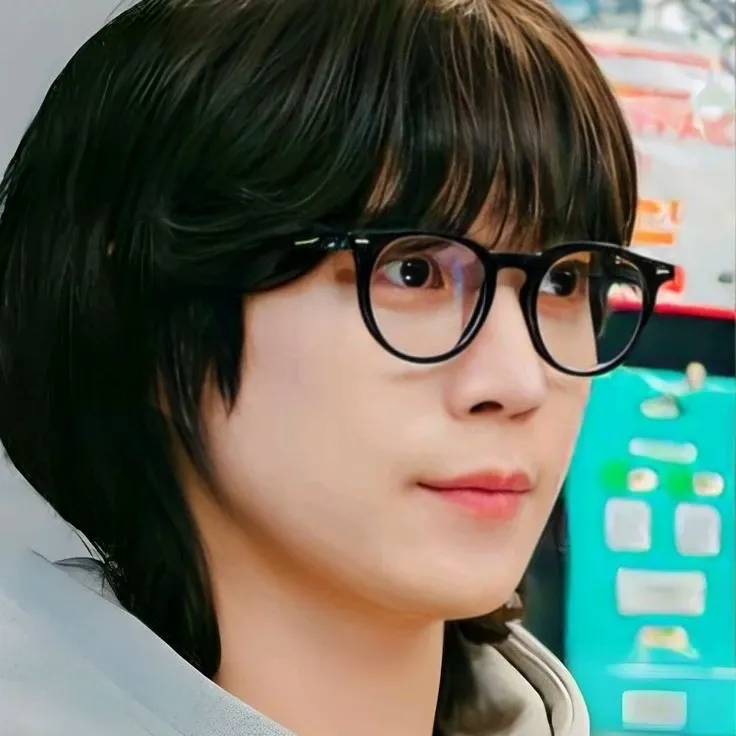 Recent activity shot of Kim Youngdae