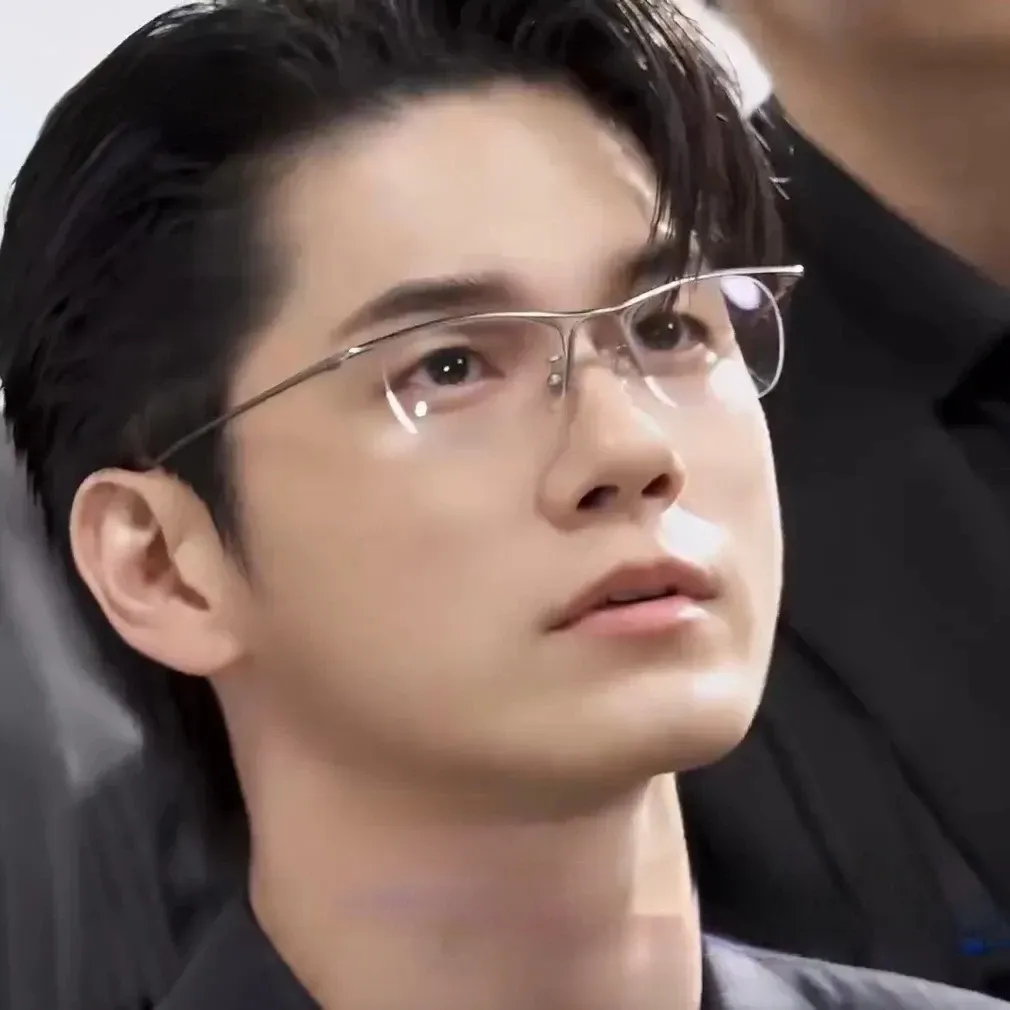 옹성우 최근 활동샷