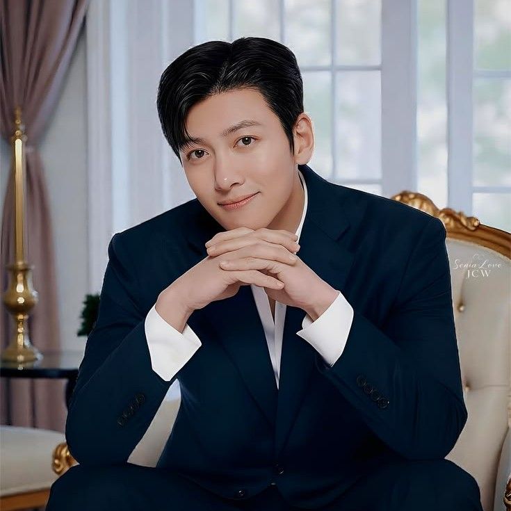 粉丝拍下的池昌旭瞬间