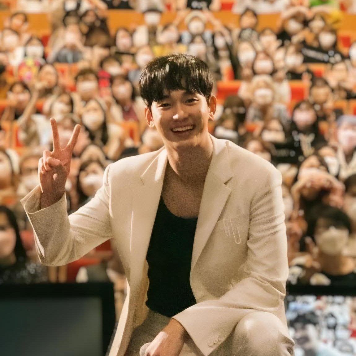 Recent activity shot of Kim Soohyun