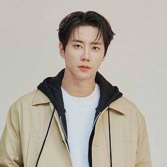 A moment captured by a fan of Lee Junyoung