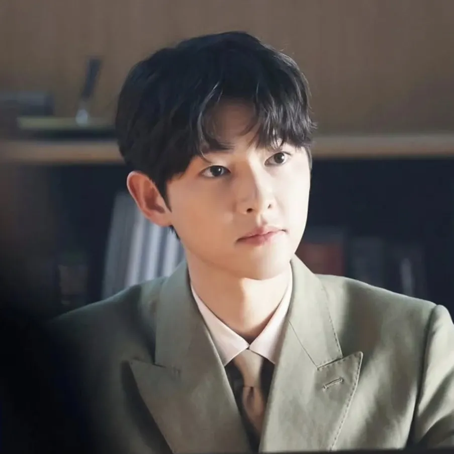 송중기의 비하인드 컷