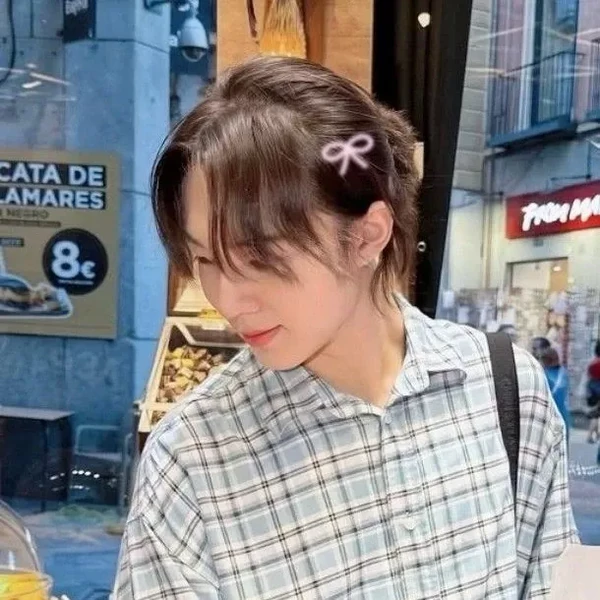 Today’s standout profile photo of NuNew on Choeaedol Celeb