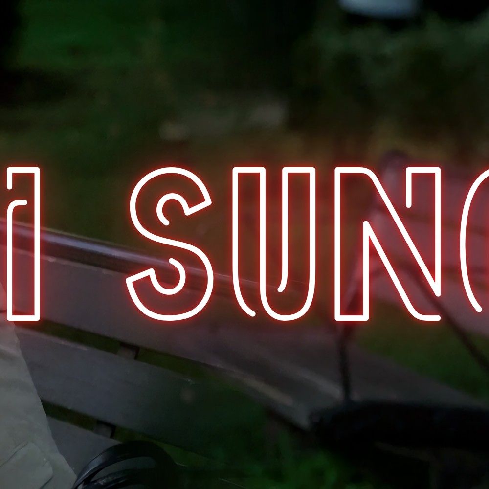 Behind-the-scenes cut of Ji Sung