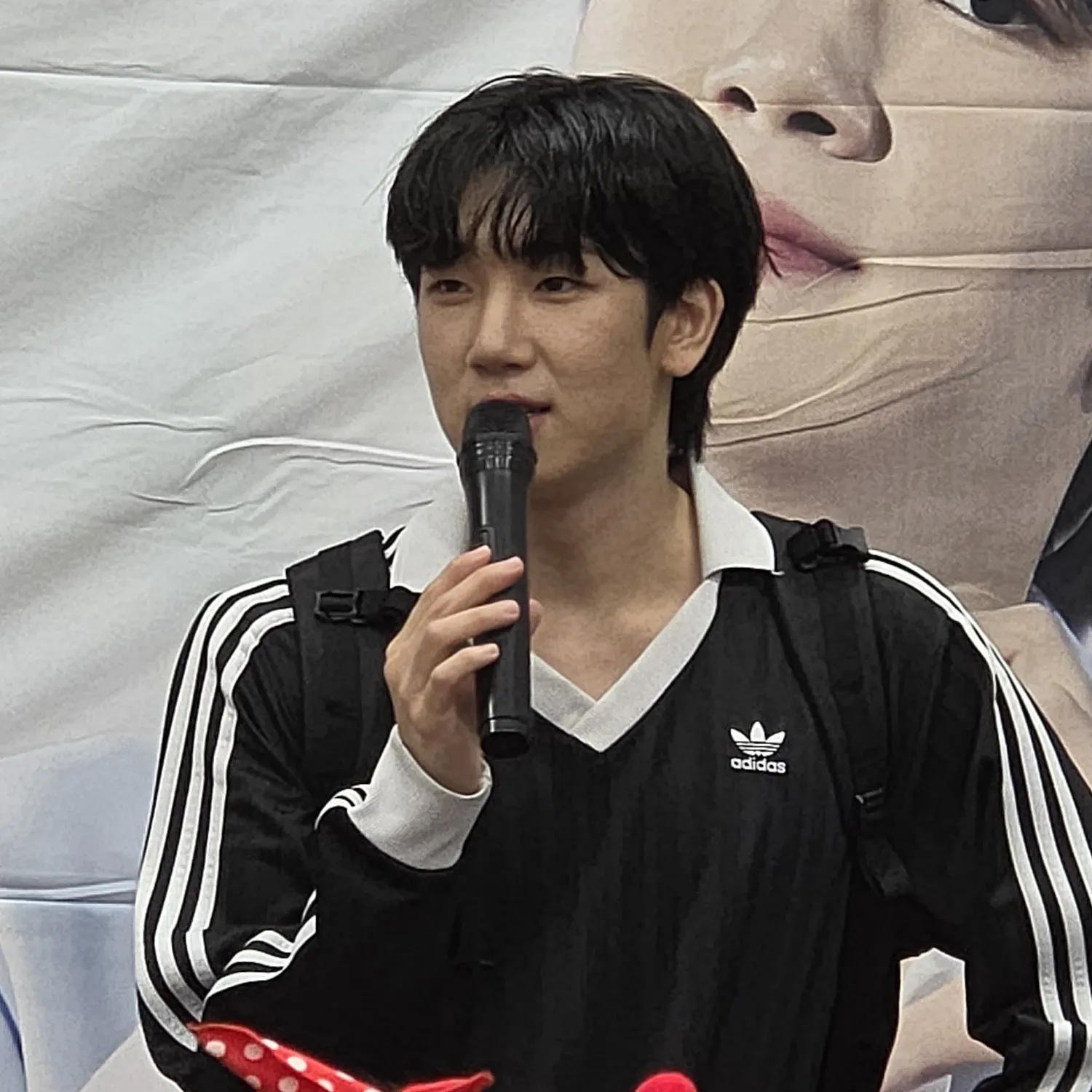 A moment captured by a fan of Choi Sooho
