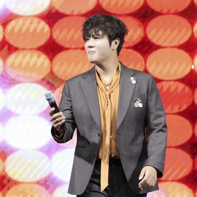 Latest photo of Jin Haesung