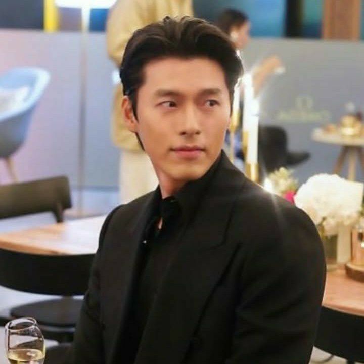 Foto terbaru dari Hyun Bin