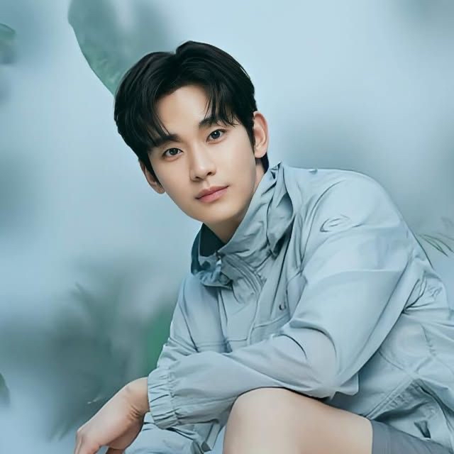 Foto terbaru dari Kim Soohyun