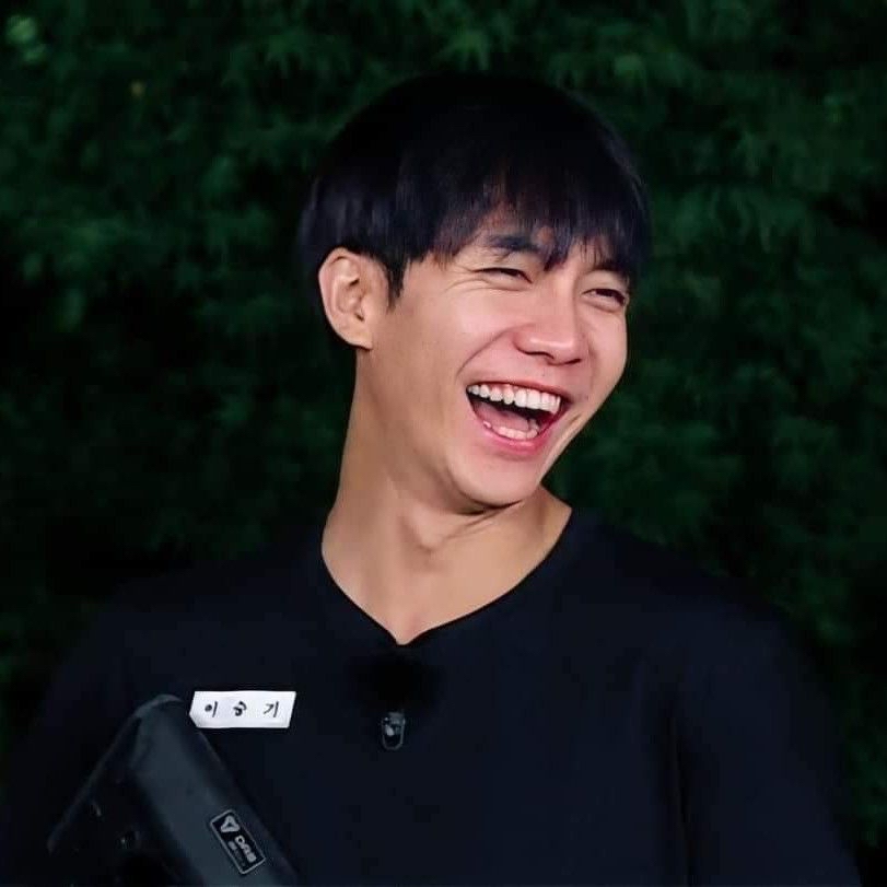 Foto kegiatan terbaru dari Lee Seunggi