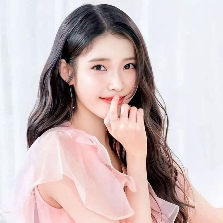 Recent activity shot of IU