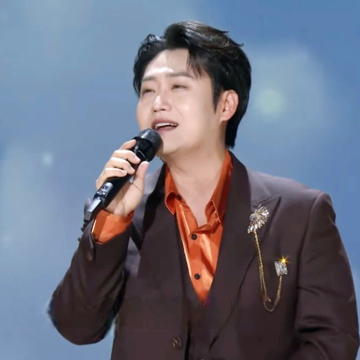 Recent activity shot of Min Soohyun