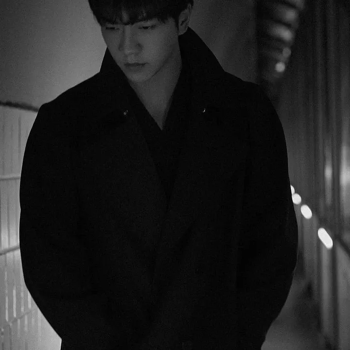Foto terbaru dari Lee Seunggi