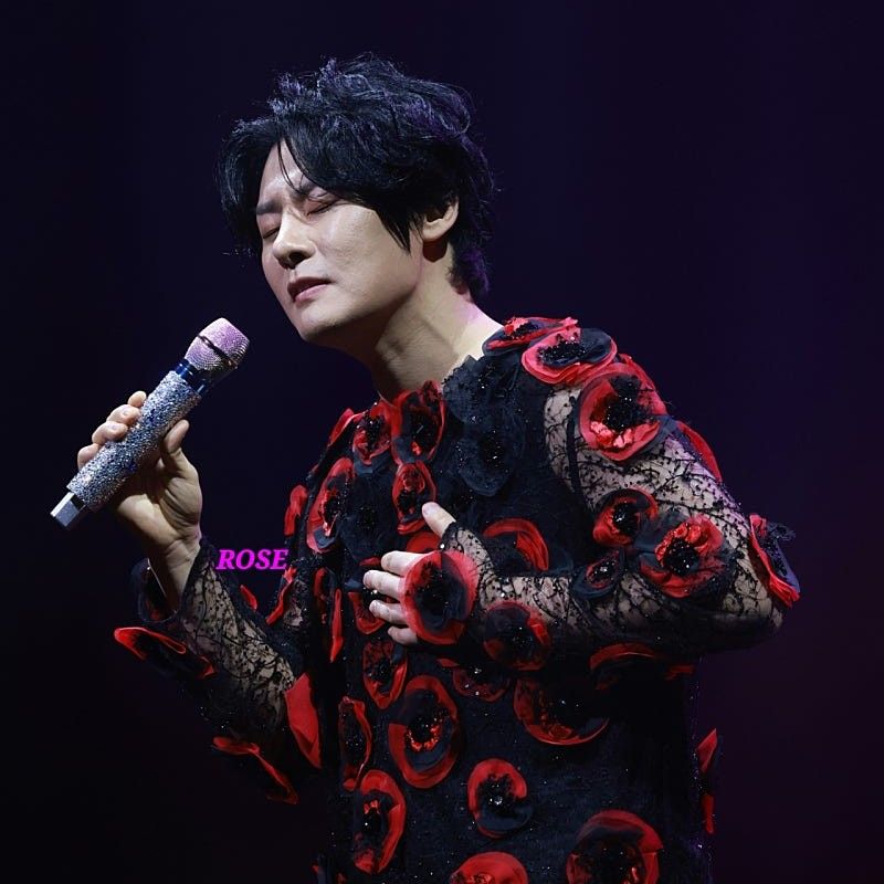 Behind-the-scenes cut of Kang Moonkyung