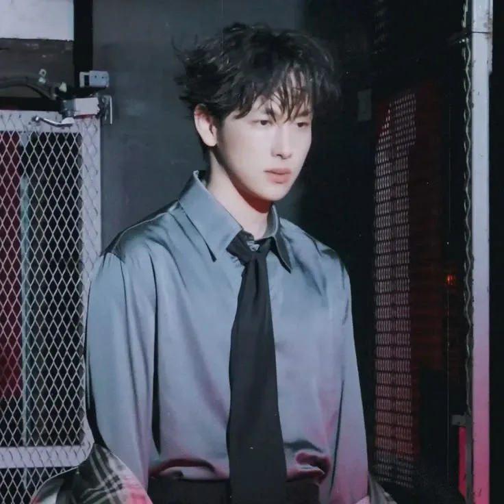 Behind-the-scenes cut of Yim Siwan