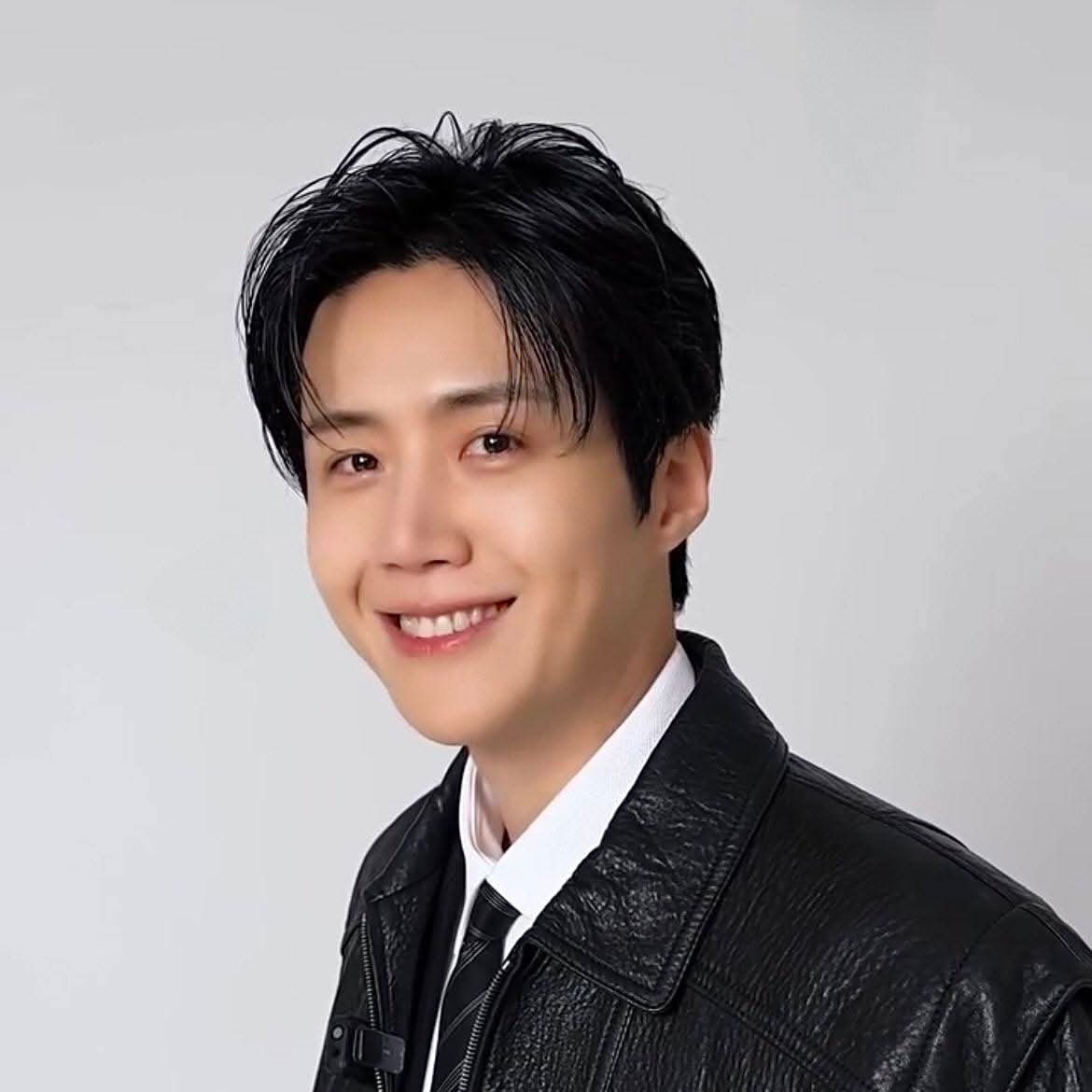 Behind-the-scenes cut of Kim Seonho