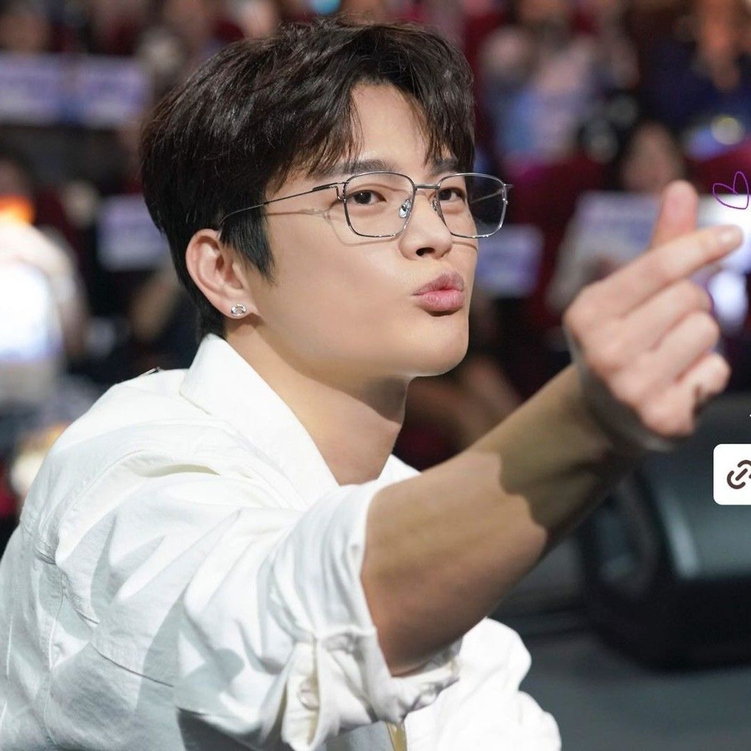 ソ・イングクの最新写真