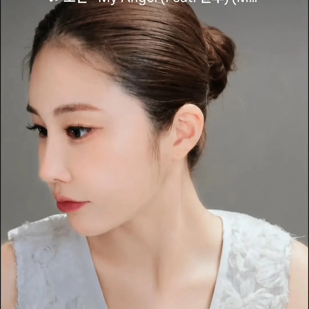 Foto terbaru dari Kim Soyou