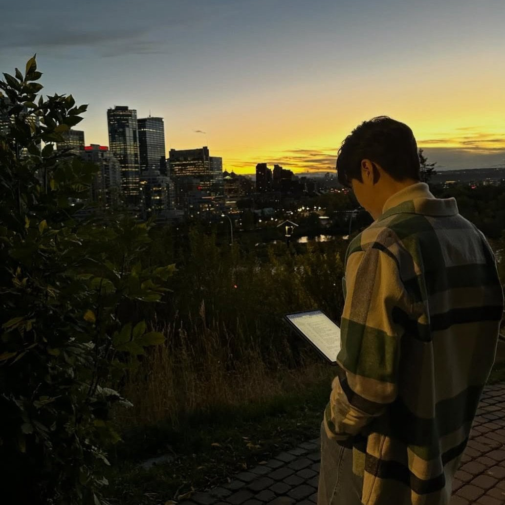 粉丝拍下的金宣虎瞬间