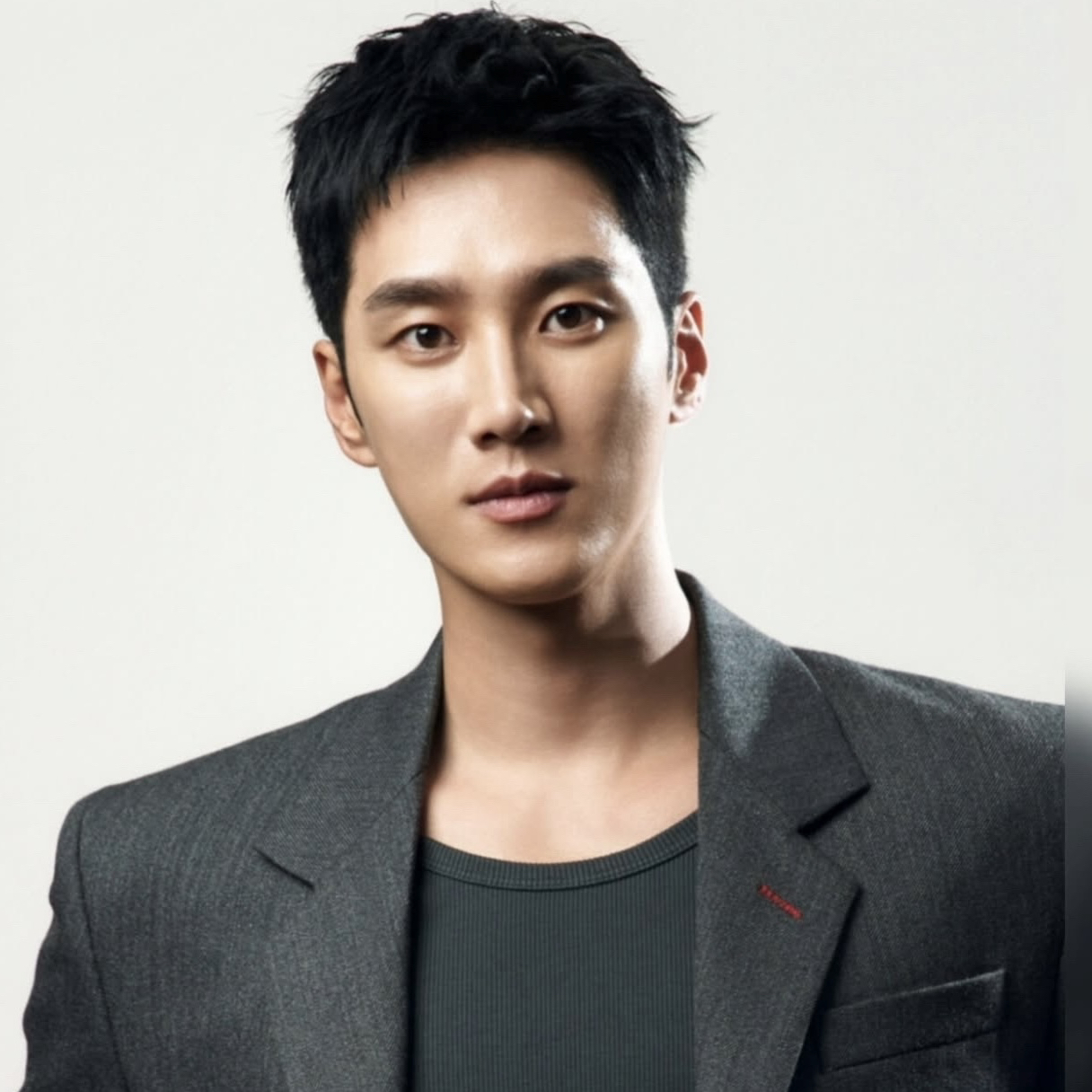 安普贤的最新照片