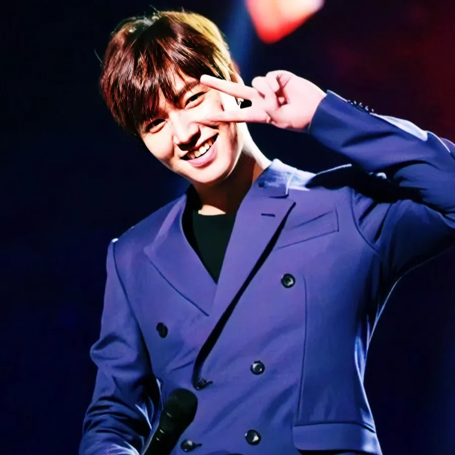 Behind-the-scenes cut of Lee Minho