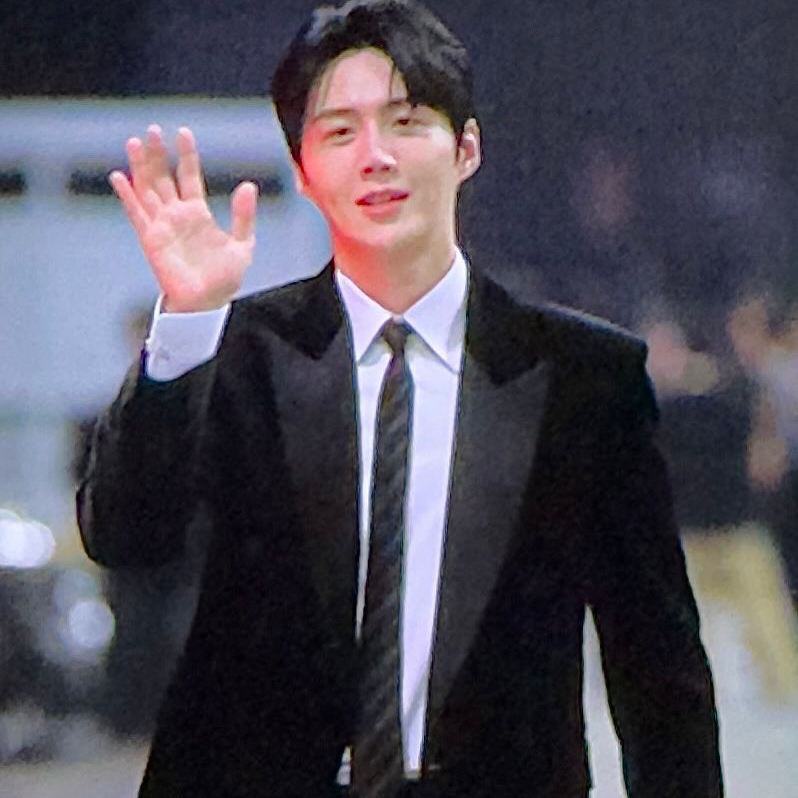 A moment captured by a fan of Kim Seonho
