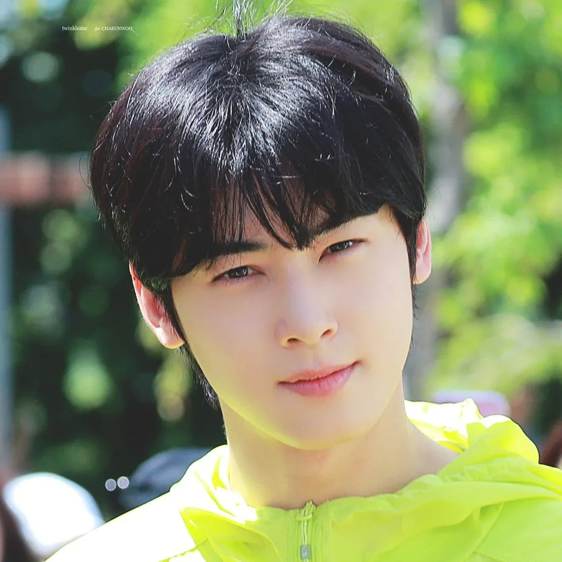 Behind-the-scenes cut of Cha Eunwoo