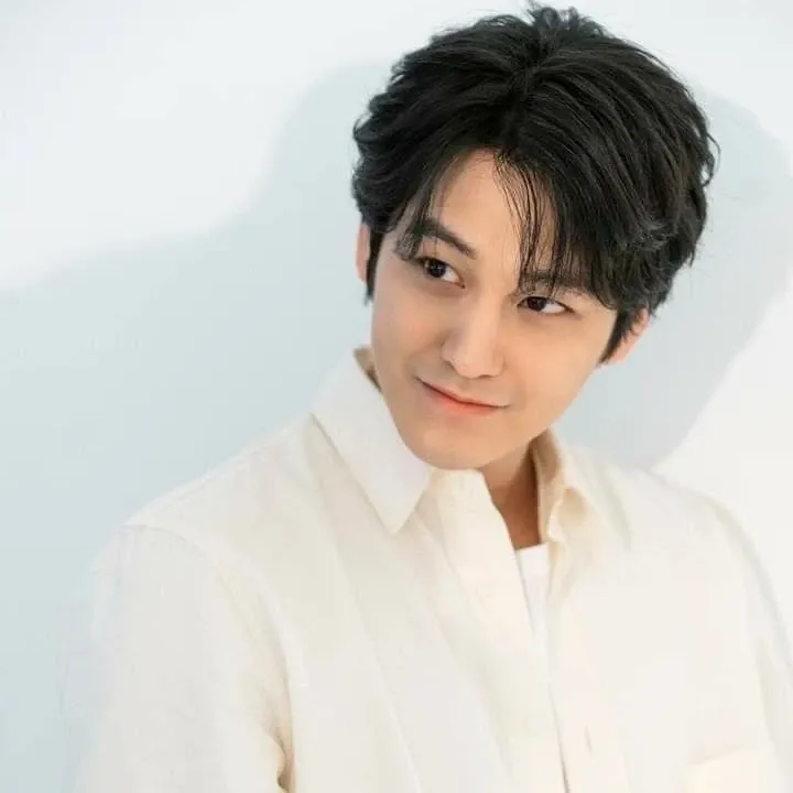Recent activity shot of Kim Bum