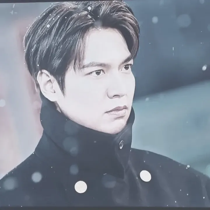 Behind-the-scenes cut of Lee Minho