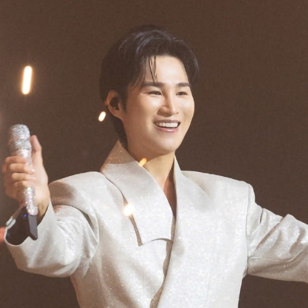 김희재 최근 활동샷