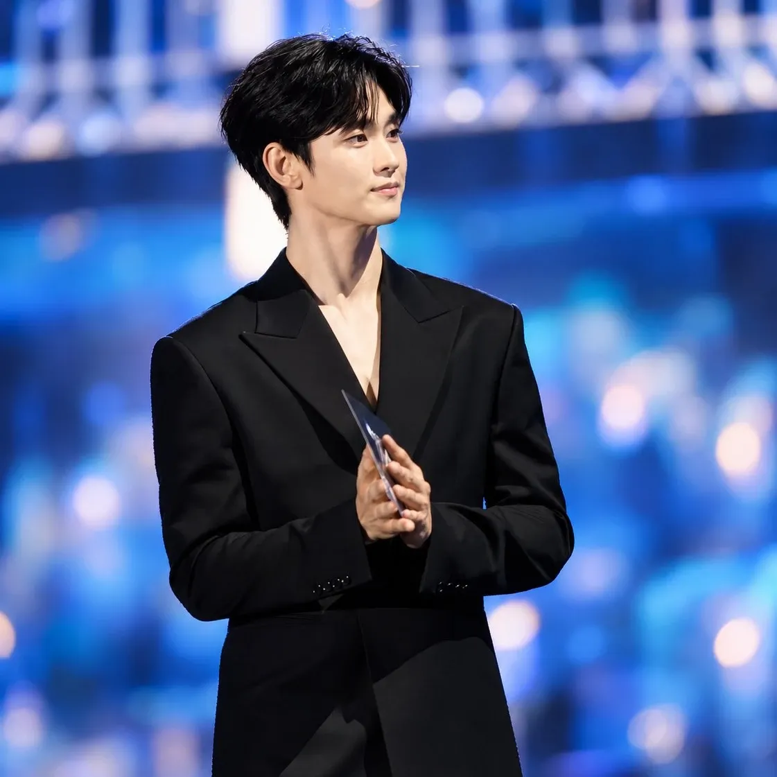 A moment captured by a fan of Kim Soohyun