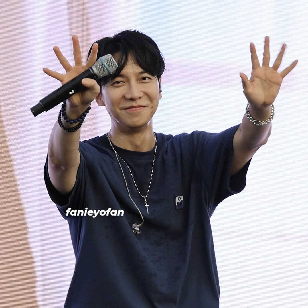 Latest photo of Lee Seunggi