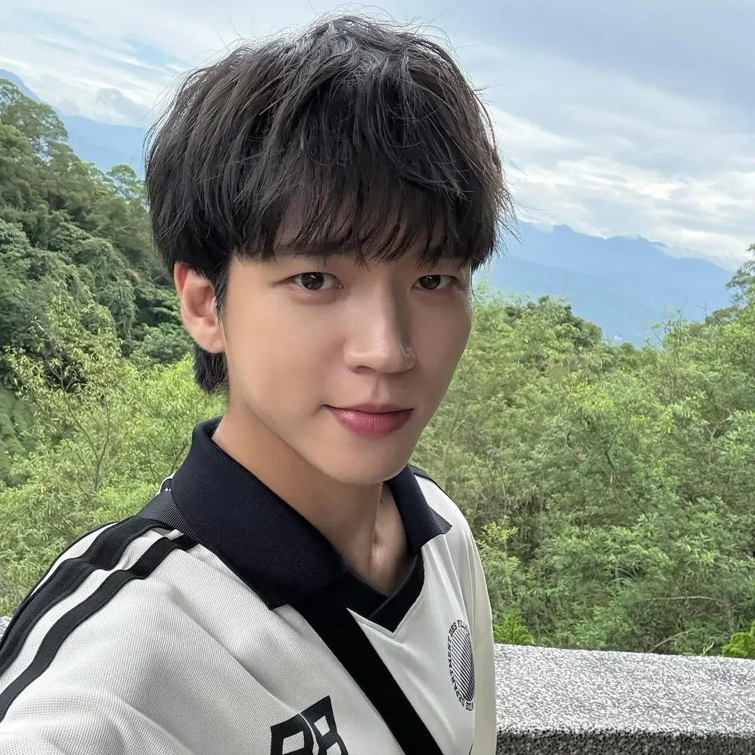 Behind-the-scenes cut of Nam Woohyun