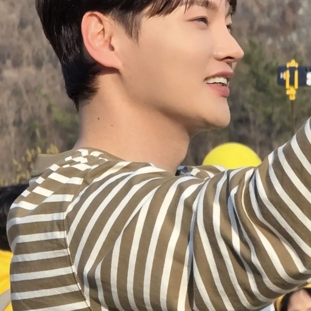 박서진 최근 활동샷