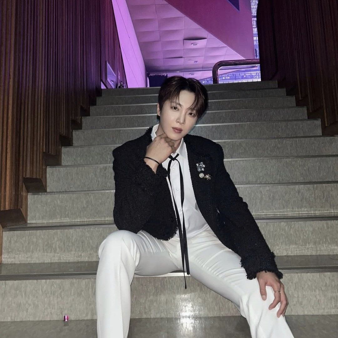 A moment captured by a fan of Hwang Yunsung