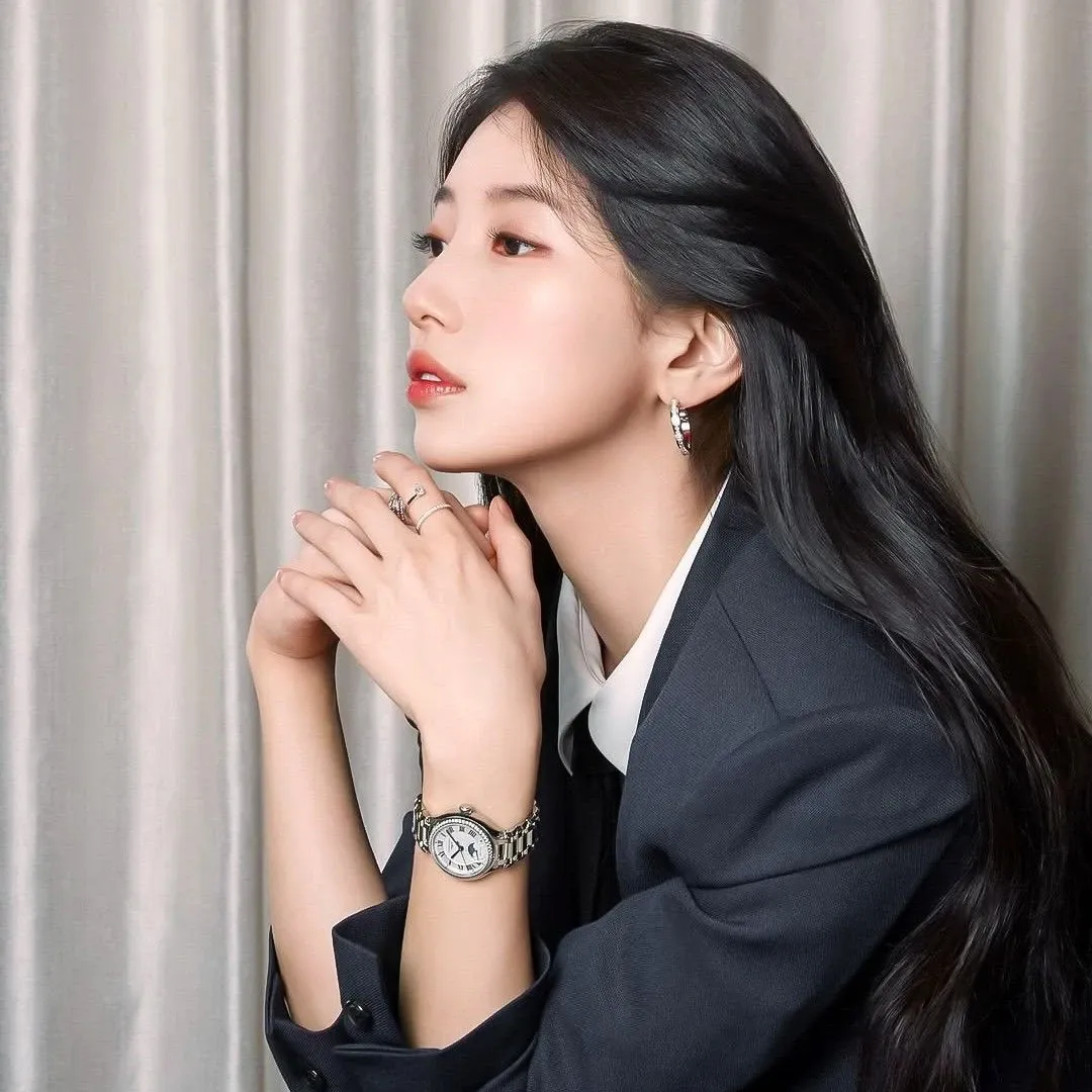 ペ・スジの最新写真