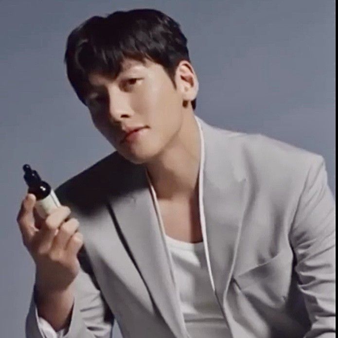 A moment captured by a fan of Ji Changwook