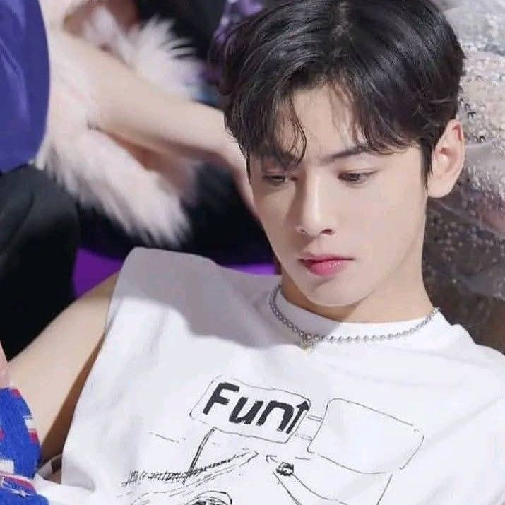 粉丝拍下的车银优瞬间