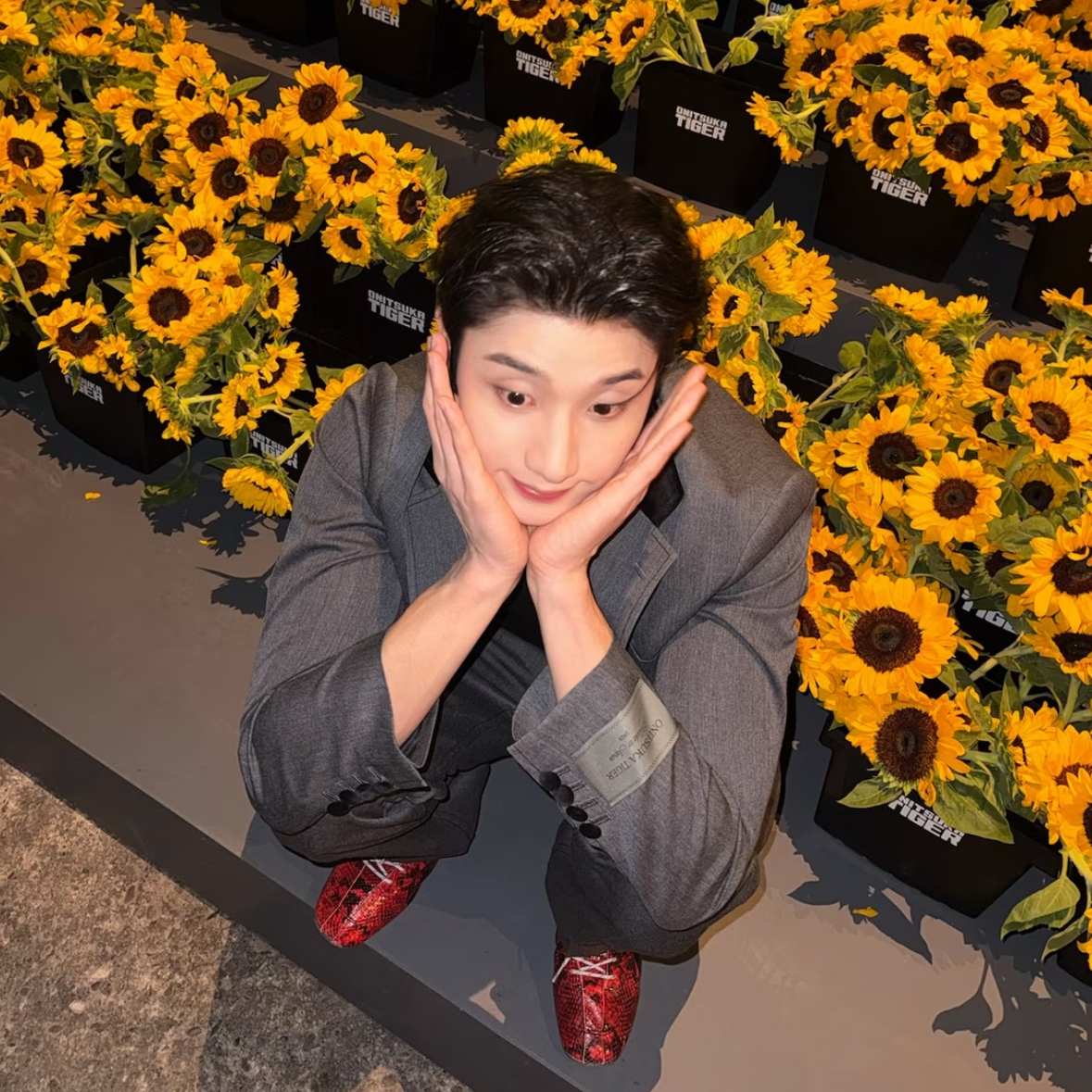 Behind-the-scenes cut of Kim Jaewon