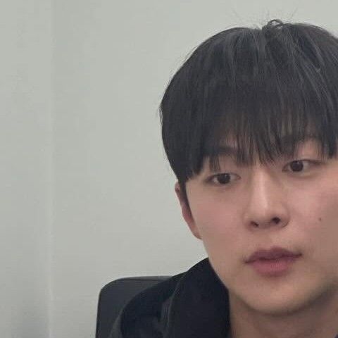 Recent activity shot of Bae Inhyuk