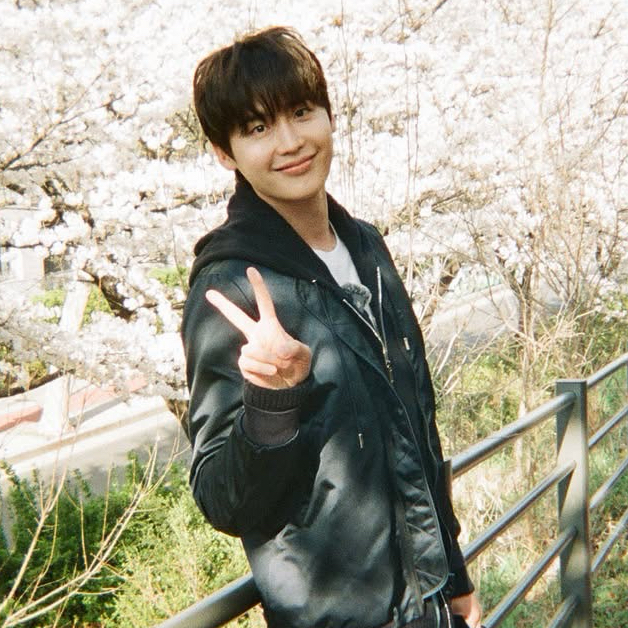 Latest photo of Lee Jongsuk