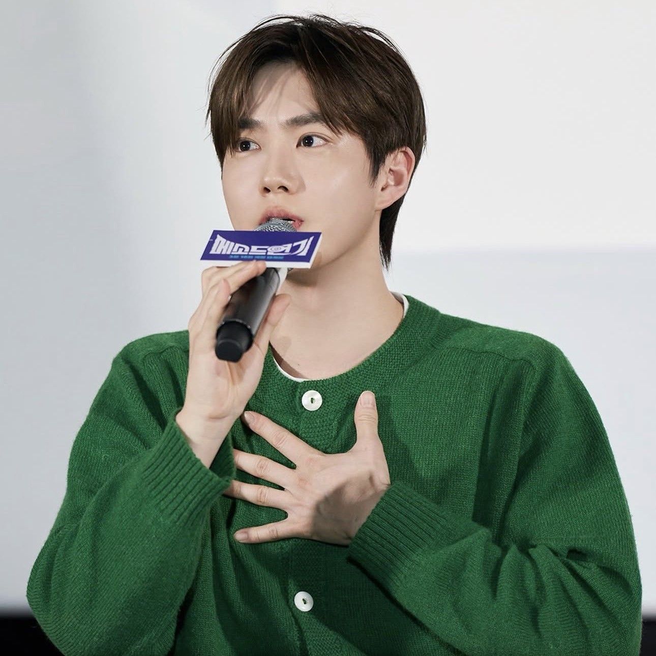 粉絲拍下的Suho瞬間