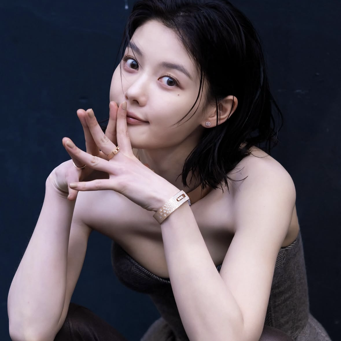 Behind-the-scenes cut of Kim Youjung