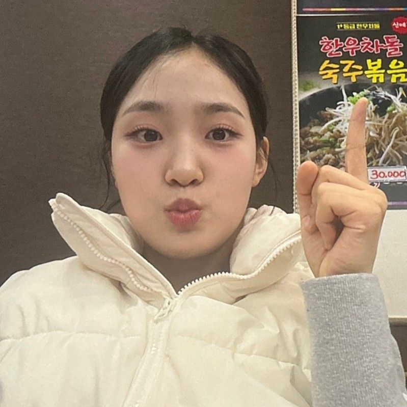 Momen yang diabadikan oleh penggemar Kim Taeyeon