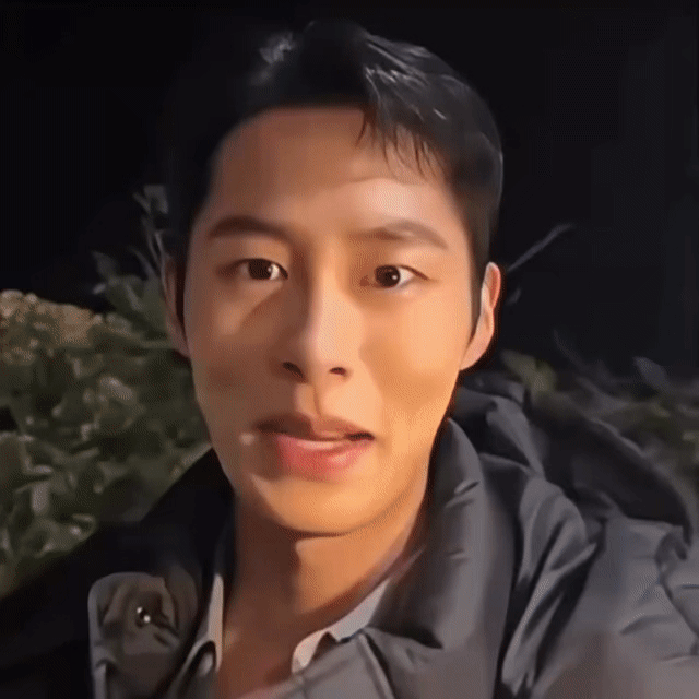 Recent activity shot of Lee Jaewook