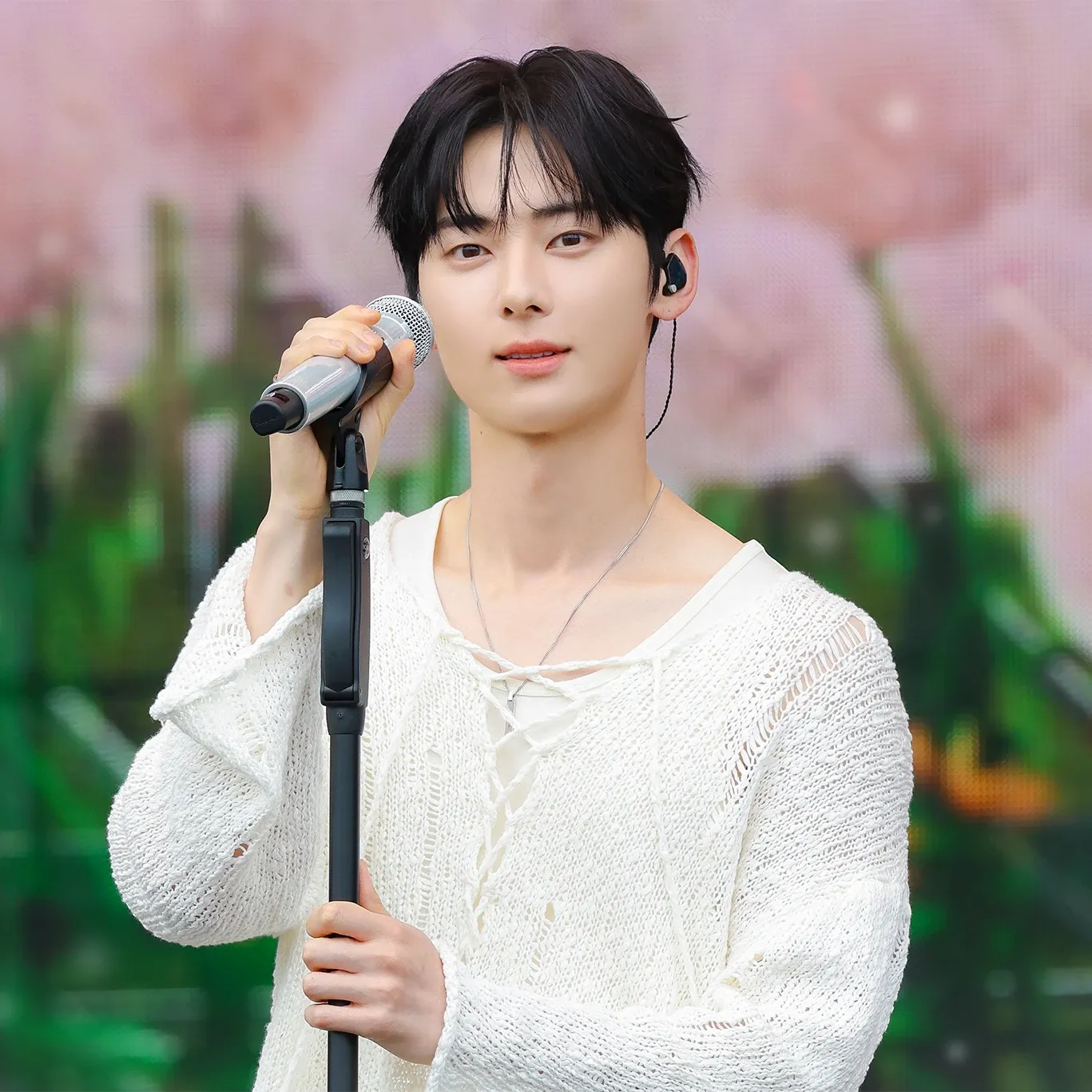 Latest photo of Hwang Minhyun