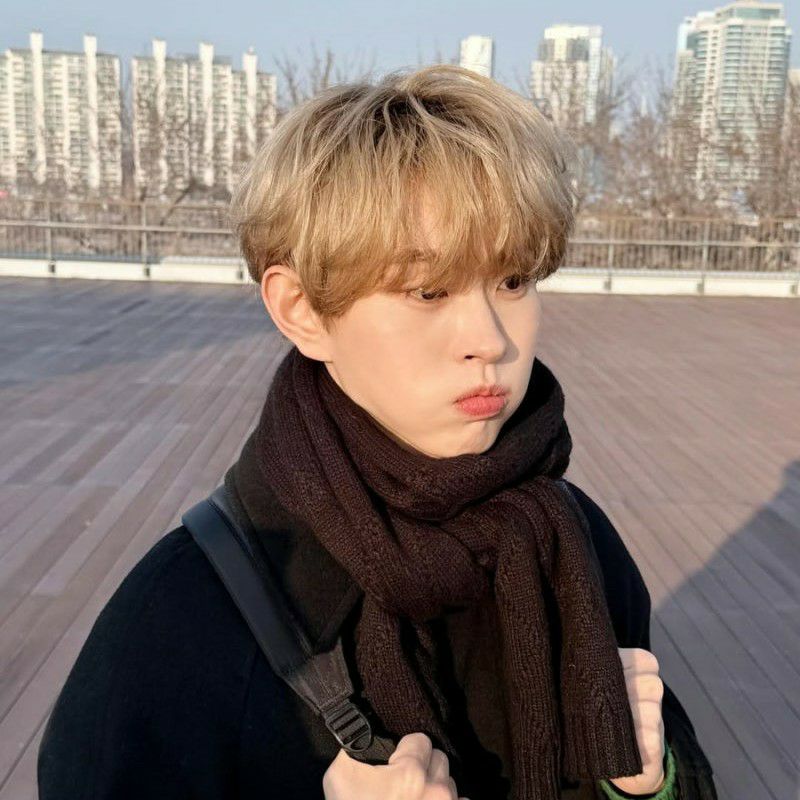 Recent activity shot of Lee Byeongchan