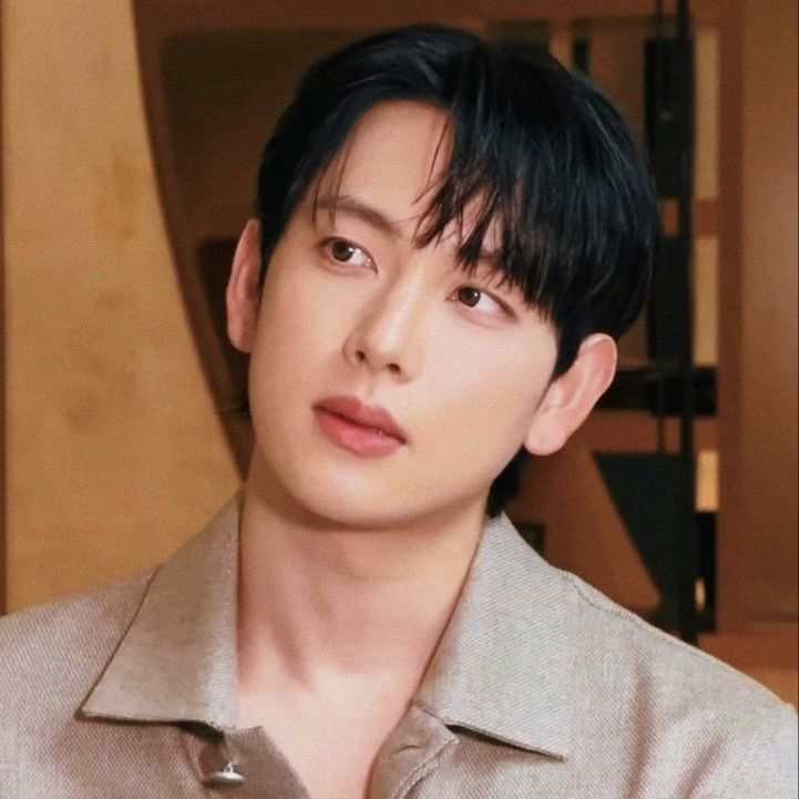 A moment captured by a fan of Yim Siwan