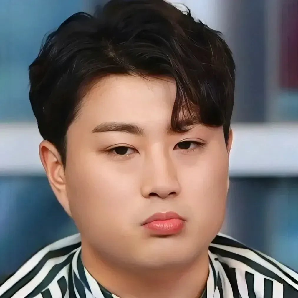Behind-the-scenes cut of Kim Hojoong