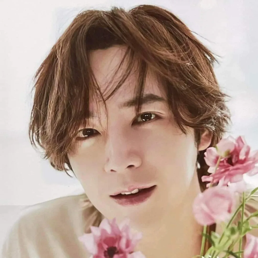 A moment captured by a fan of Jang Geunsuk