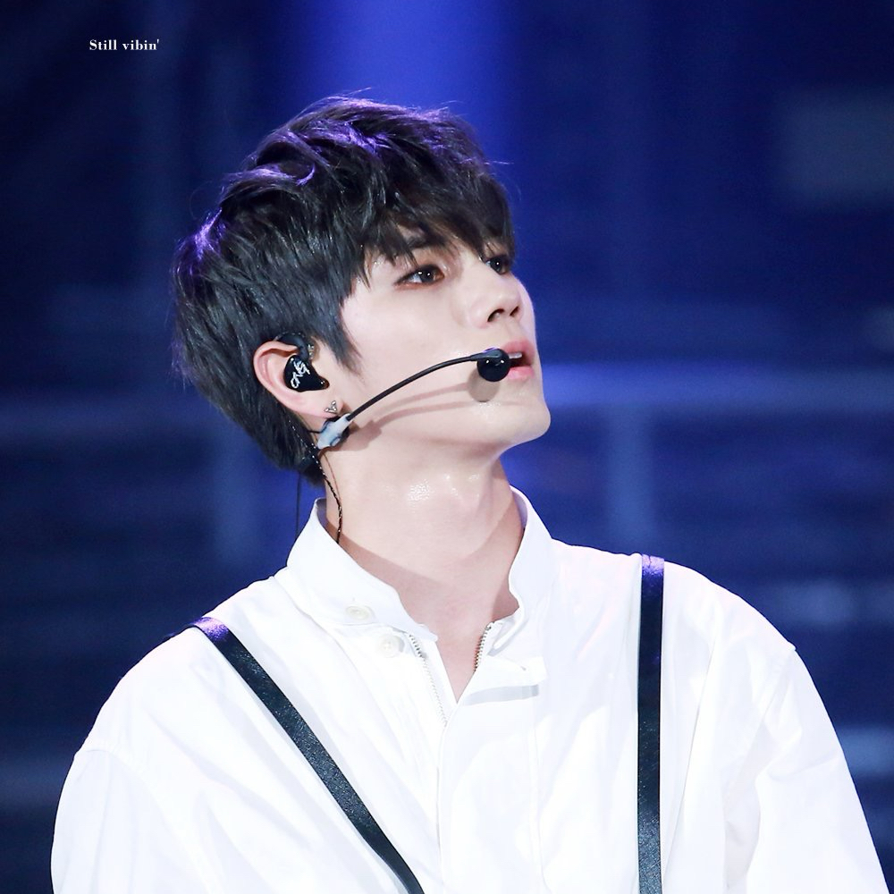 옹성우의 비하인드 컷